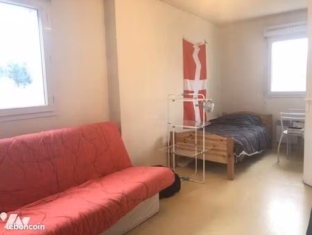 studio 1 pièce 24 m²