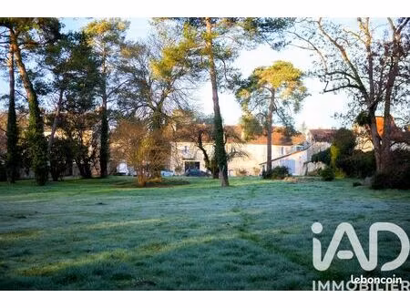 maison 9 pièces 230 m²