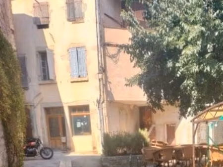 maison immeuble 400 m2 dont local commercial centre piéton médiéval largentiere