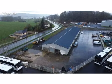 cellule commerciale 180 m² - warcq(n43) - rénovation à neuf - parkings - forte visibilité