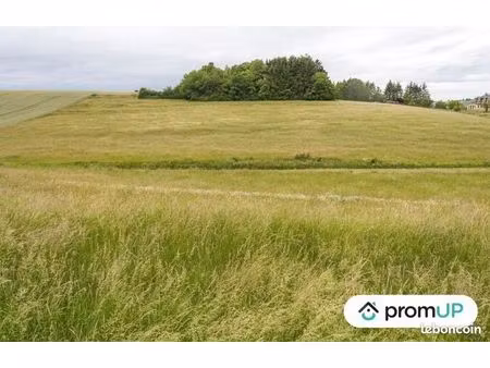 terrain 1 615 m² prez