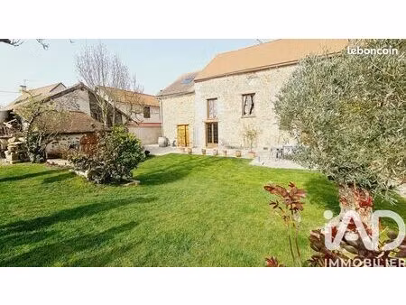 propriété 8 pièces 228 m²
