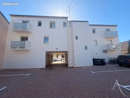 immeuble 17 pièces 449 m²