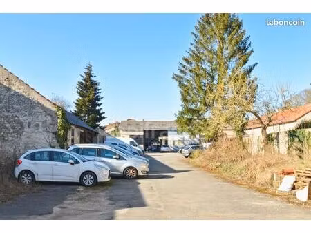 local industriel 460 m²