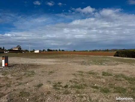 terrain 713 m² ricaud