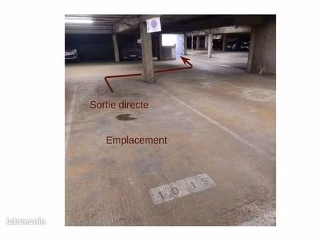parking securisé et facile d'accès