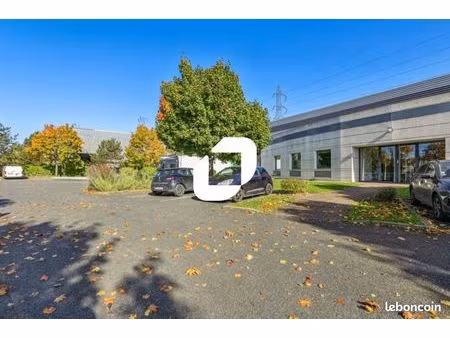 local d'activité 3 167 m²