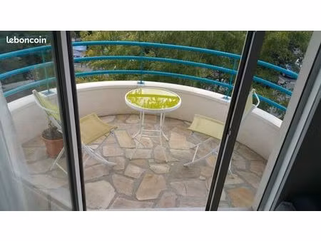 studio +coin nuit 33m2 gare de beauchamp