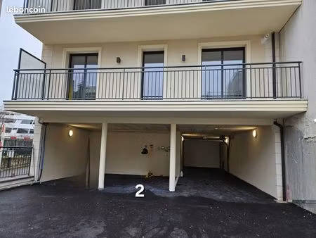 location place de parking