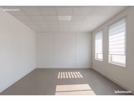 à louer – local d’activité 50 m² – osny (95) - 2 places de parking