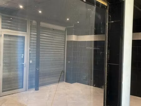 à louer local commercial