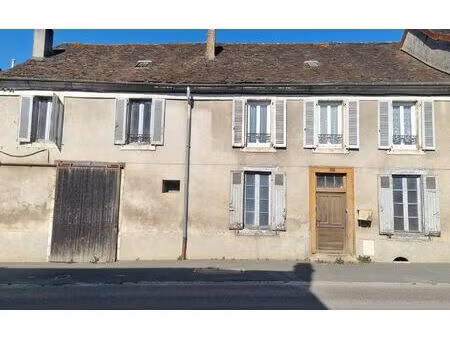 maison saint-yrieix-la-perche 164 m² t-9 à vendre  66 000 €