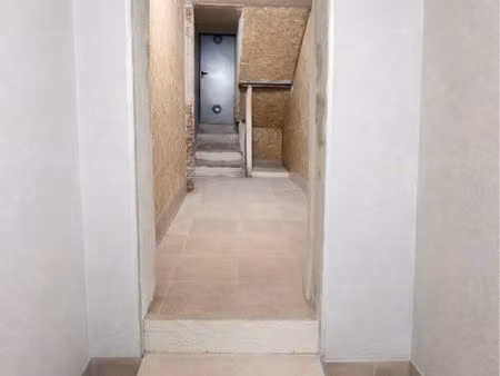 cave à louer – 13 60 m² – rue fesch