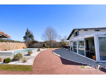 maison 7 pièces - 188 m²