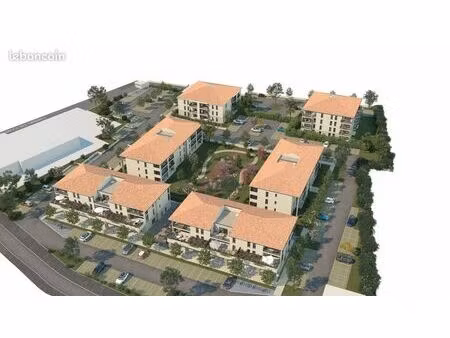 immeuble 4 pièces 81 m²