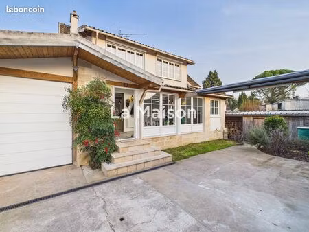 maison 5 pièces 121 m²