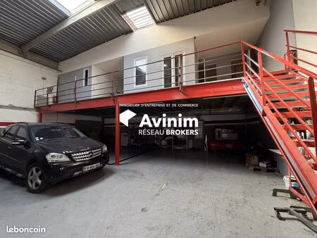 garage  local commercial 308 m² éragny