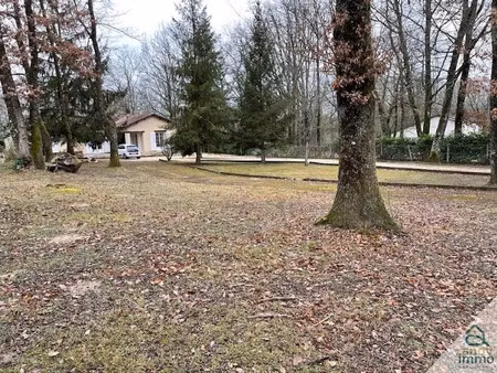 vente terrain 1800 m² à claix (16440)  79 800 €