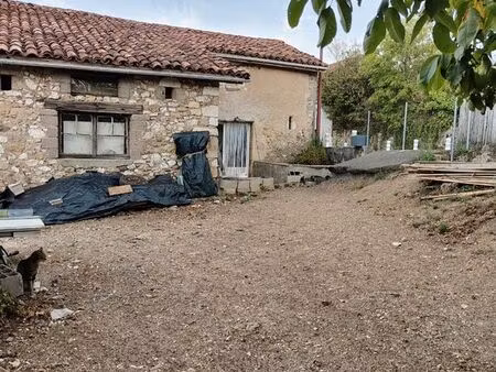 maison à renover avec grand terrain