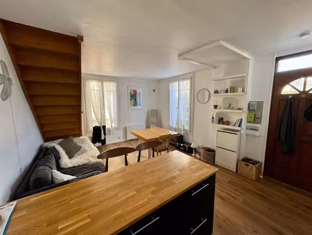 location meublée appartement 2 pièces 44 m² à joinville-le-pont (94340)  930 €