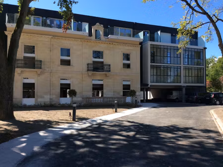 mérignac - proche centre ville - très joli t3 avec parking e