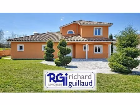 vente maison 5 pièces 185 m² bourgoin-jallieu (38300)