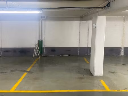 parking / box paris 12.15 m2