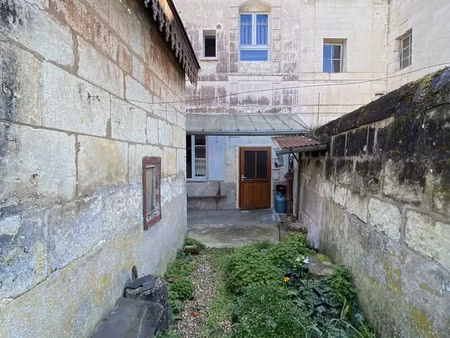 maison de ville à beaulieu-lès-loches (37600)