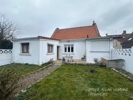 maison individuelle  3 chambres  jardin  sous/sol