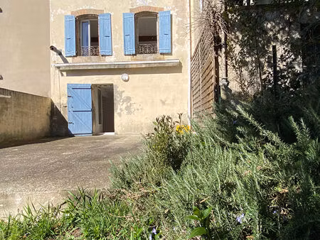 castelnaudary centre  maison 3 chambres avec petit jardin