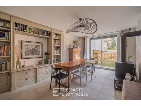 maison d'artiste avec son atelier dans un hameau de la palud