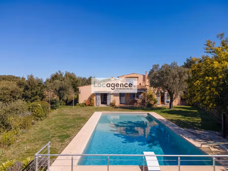 les plaines : villa indépendante de plain pied avec piscine