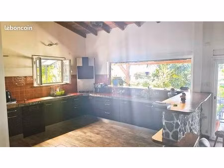 villa de type f4 de 115m2 plus terrasse