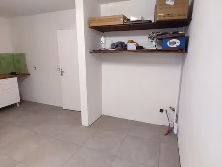 studio refait à neuf central fac corte proche université et commerces