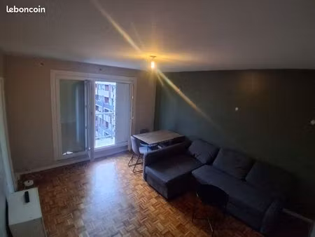f2 à louer au sein d’un appartement
