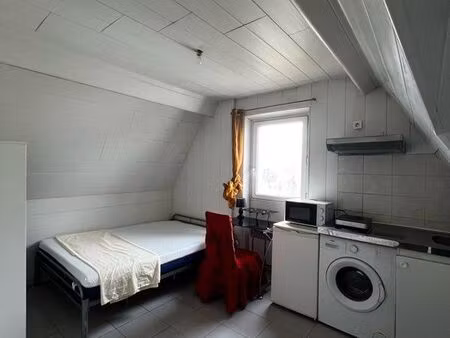 studio 12m3 à nanterre ville - place de la boule