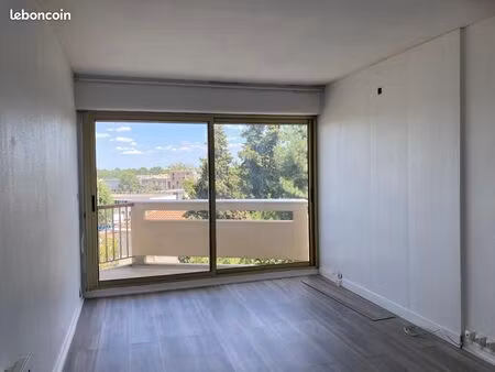 studio 1 pièce 24 m²
