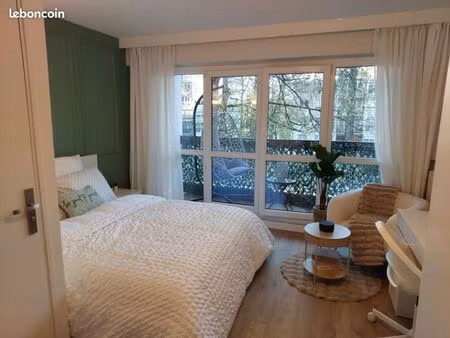 studio indépendant haut standing avec balcon - refait à neuf - évry village