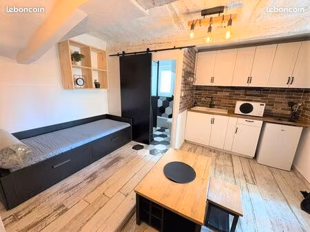 studio meublé eau  électricité et fibre compris