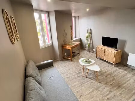 a louer t2 refait a neuf meublé