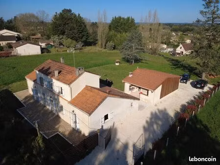 maison 6 pièces 140 m²