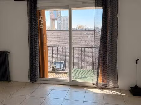 appartement f3. 69 m²