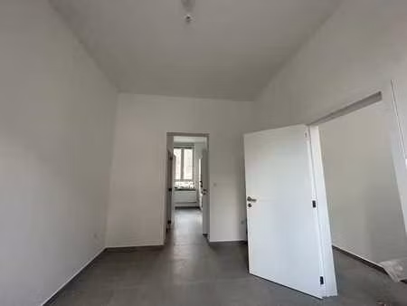 maison 3 chambres avec cour – quartier mediacité