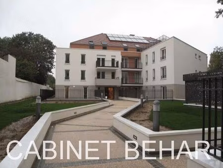 créteil église – appartement 3 pièces avec balcon  parking et cave