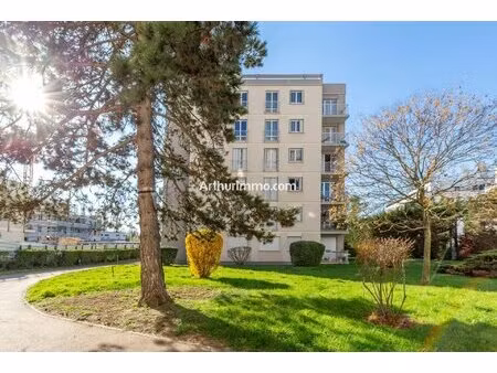 appartement 4 pieces - place de parking - cellier