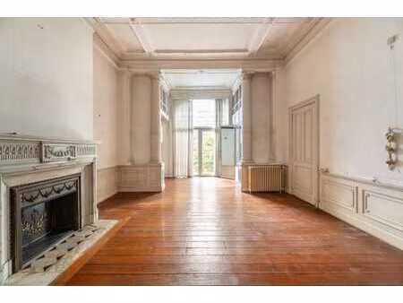 quai de rome – maison de maître avec jardin et garage