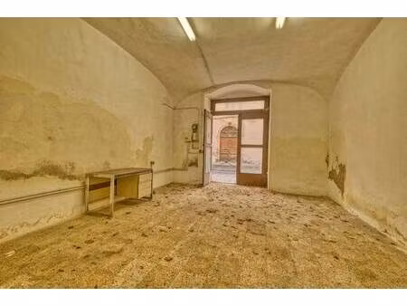 local commercial à vendre