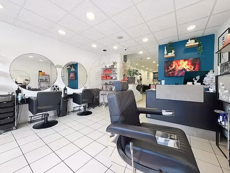 vente locaux professionnels 4 pièces 107 m² à sens (89100)  99 000 €