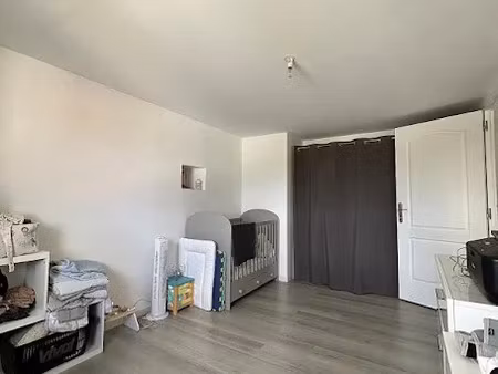 vente immeuble 0 pièces 259 m² à la couronne (16400)  474 750 €
