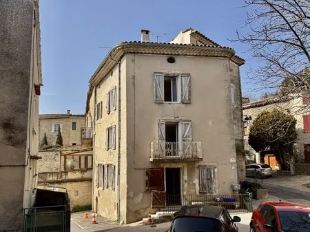 maison de village avec un grand potentiel